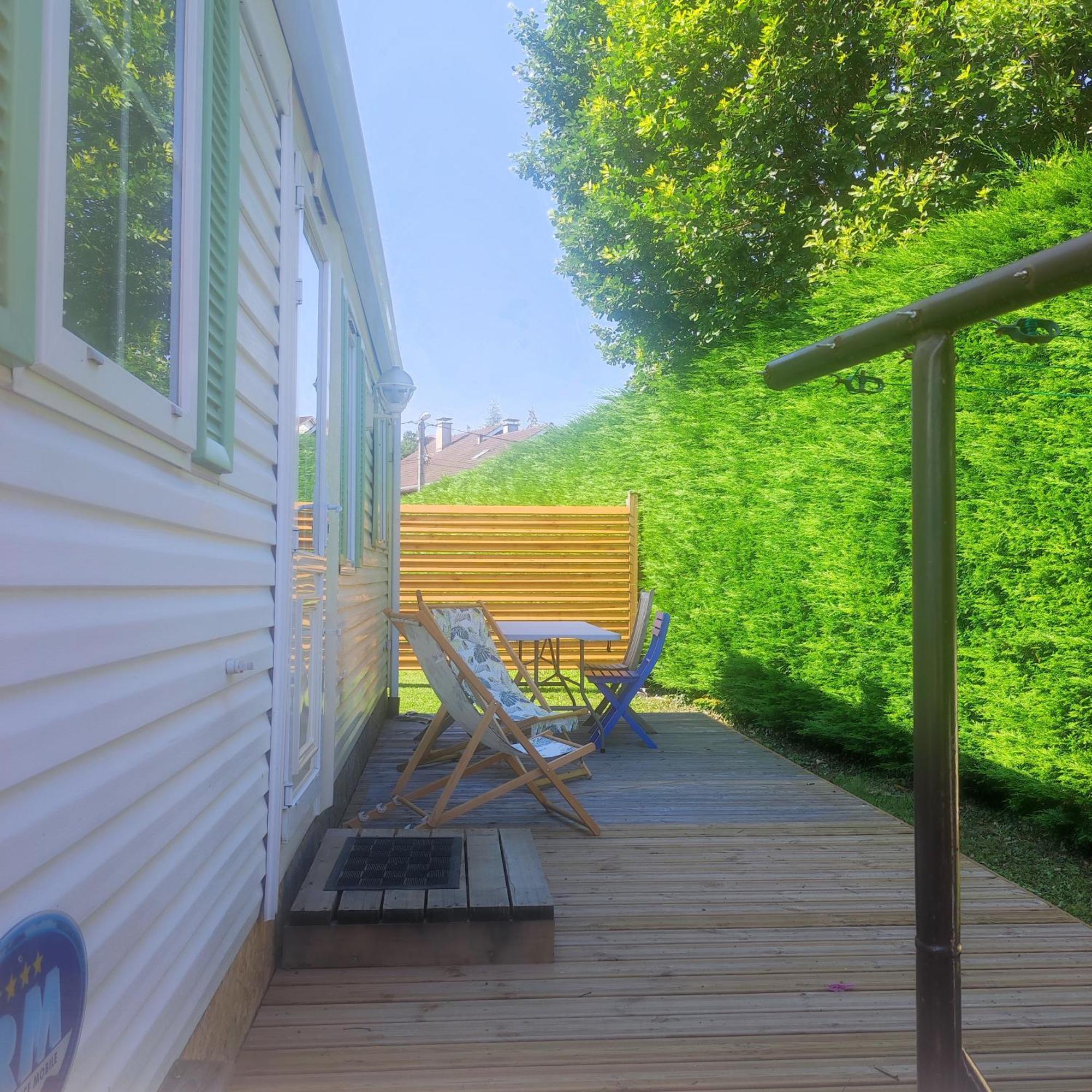 Mobile-Home Avec Terrasse 托农莱班 外观 照片